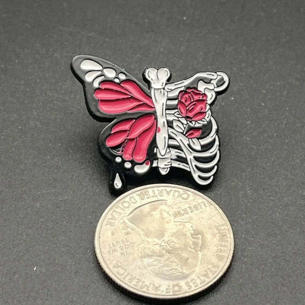 Butterfly Rib Cage Rose For A Heart Lapel Hat‎ Pin